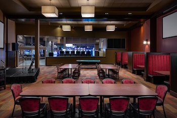 pomeroy hotel and conference centre fort st john