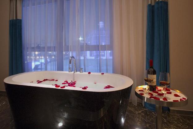 orange hotel suzhou xiangcheng avenue global harbor