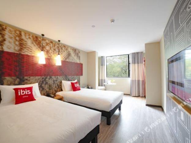 ibis hotel chengdu kuanzhai alley west branch