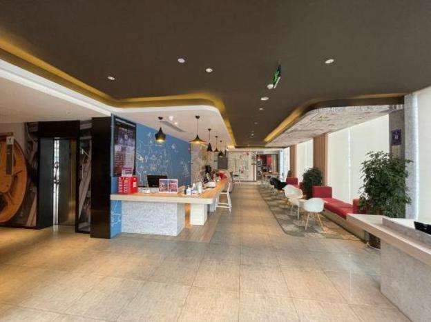 ibis hotel chengdu kuanzhai alley west branch