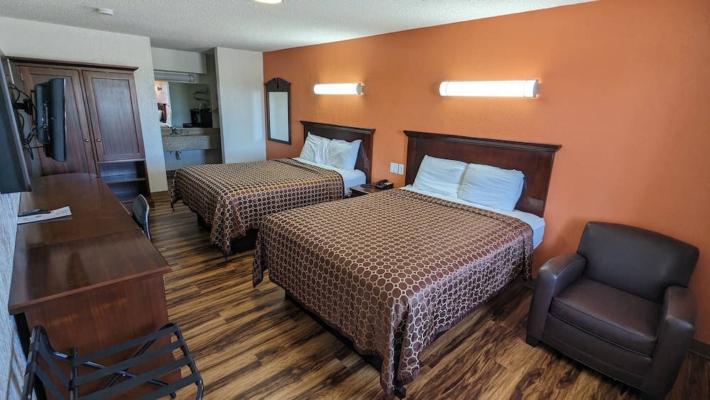 hillcrest inn and suites