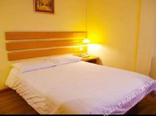 home inn urumqi beijing south road railway bureau metro station