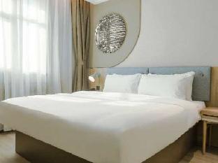 home inn urumqi beijing south road railway bureau metro station