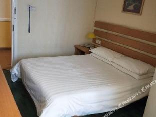 home inn urumqi beijing south road railway bureau metro station