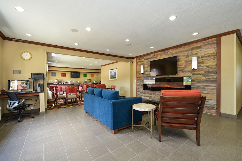 comfort inn and suites coralville