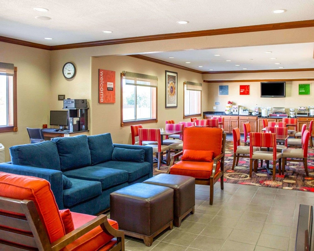 comfort inn and suites coralville