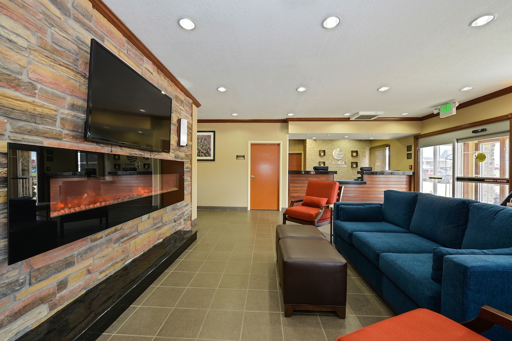 comfort inn and suites coralville