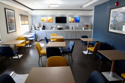 comfort inn and suites coralville