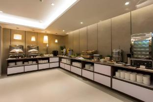 home inn plus anshun huangguoshu avenue xintiandi