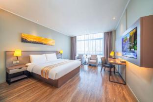 home inn plus anshun huangguoshu avenue xintiandi