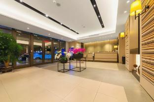 home inn plus anshun huangguoshu avenue xintiandi