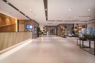 home inn plus anshun huangguoshu avenue xintiandi