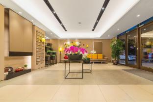 home inn plus anshun huangguoshu avenue xintiandi