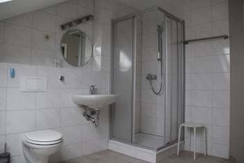 check inn hotel