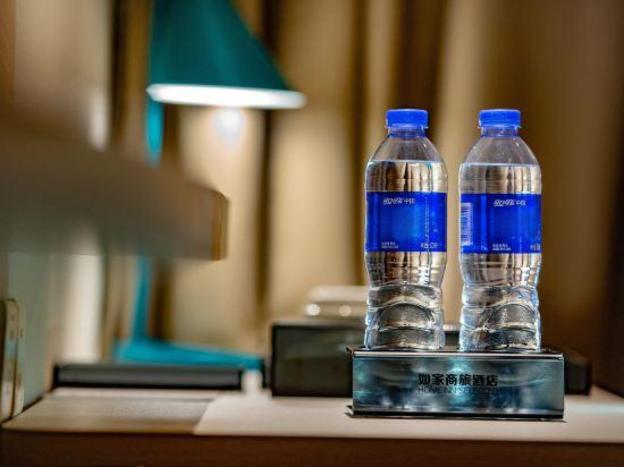 home inn selected fuyang linyi mall