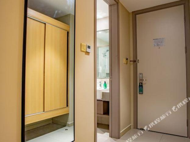 home inn selected fuyang linyi mall