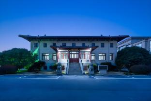 riverside guesthouse jiangxi