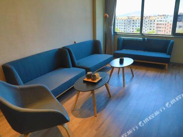 home inn selected sishui quanyuan avenue county government