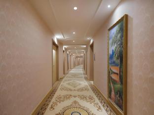 Vienna Hotel (Xuzhou Jinshan Bridge Branch),,3 star