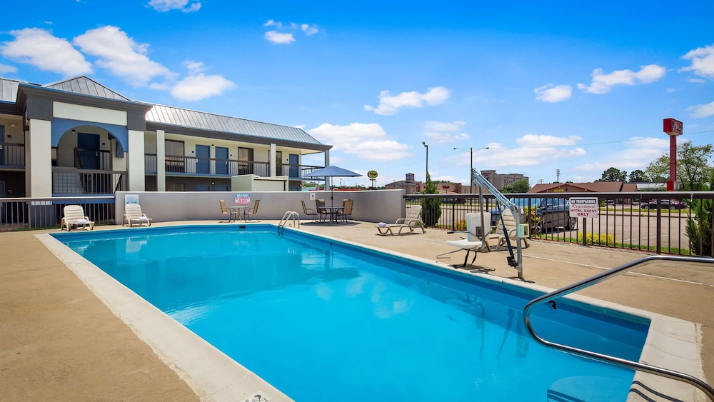 best western emporia