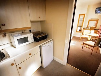 belmore court and motel