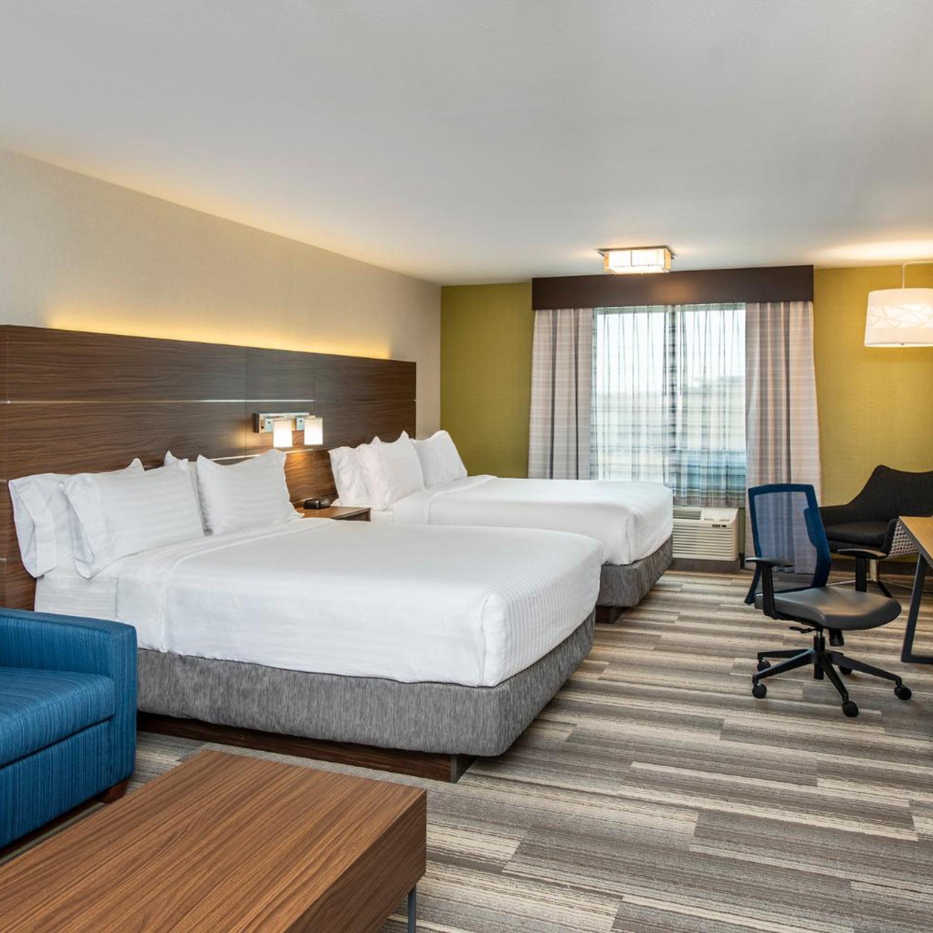 holiday inn express and suites medicine hat transcanada hwy 1