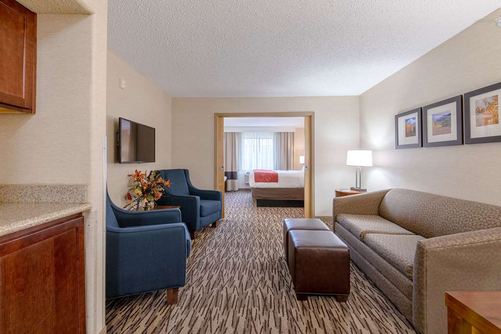 comfort suites golden west on evergreen parkway