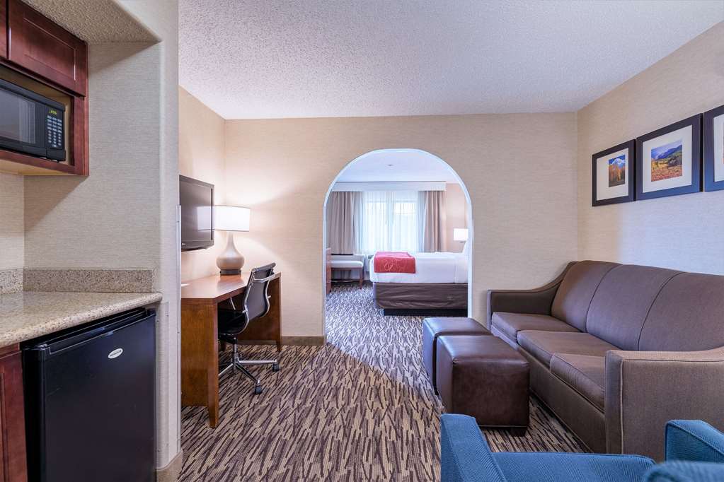 comfort suites golden west on evergreen parkway
