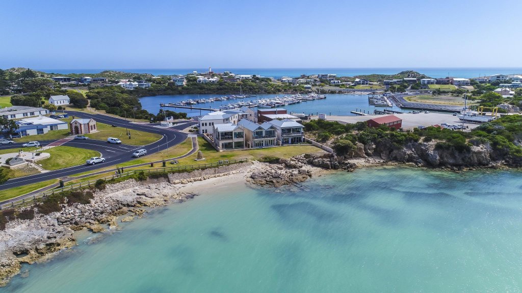 robe marina accommodation