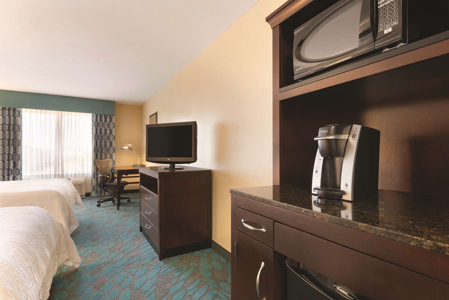 hilton garden inn fargo