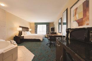 hilton garden inn fargo