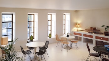 koukoumi vegan boutique hotel