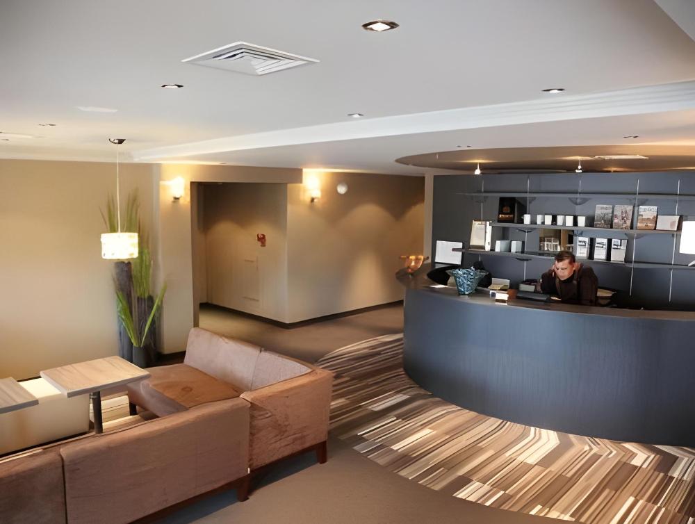 comfort hotel maubeuge
