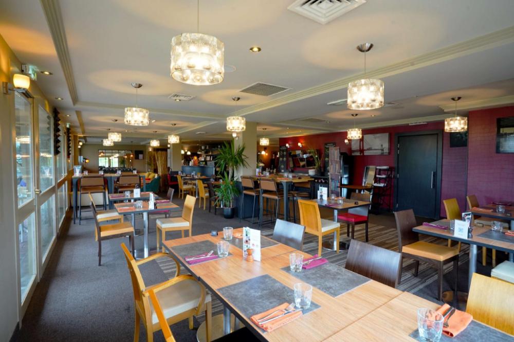 comfort hotel maubeuge
