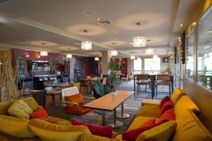 comfort hotel maubeuge