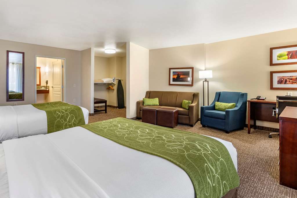 comfort suites fernley