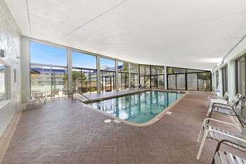 seaside beach and racquet condos
