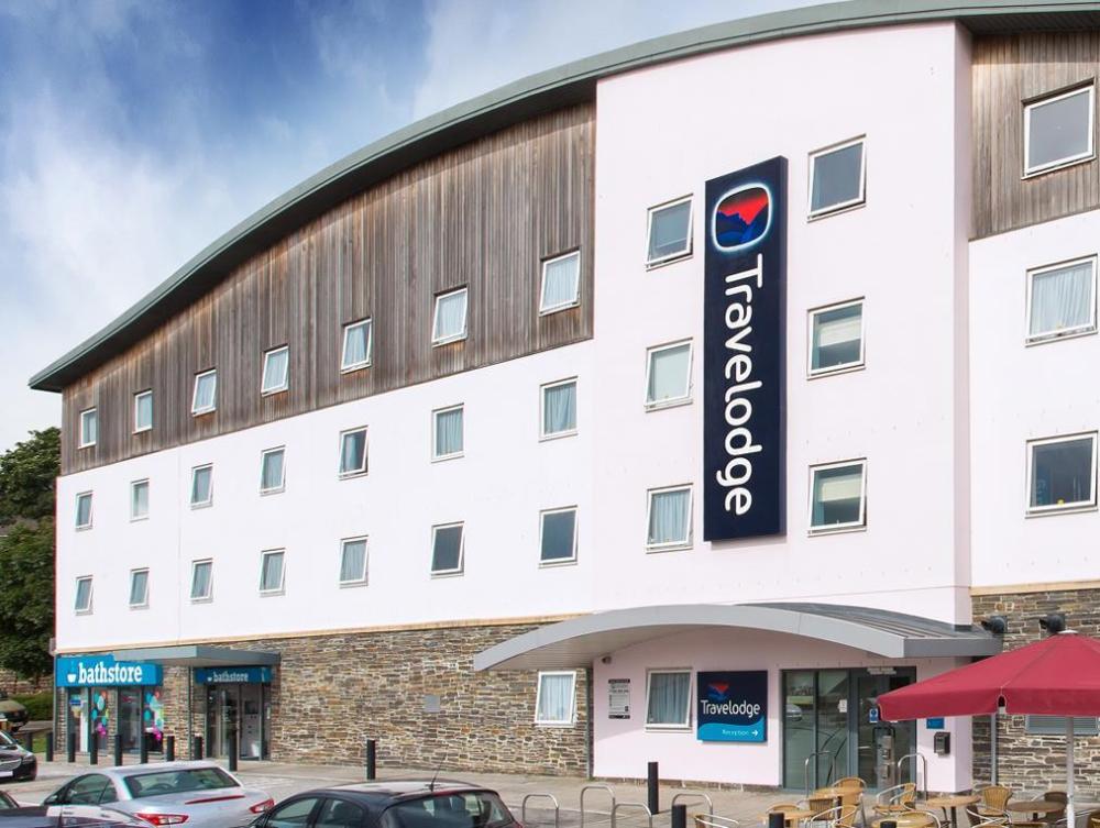 travelodge st austell