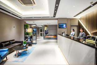 Home Inn Hotel (Chiping Commercial Street),,2 star