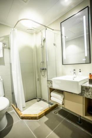 home inn hotel chiping commercial street