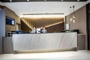 Home Inn Hotel (Chiping Commercial Street),,2 star