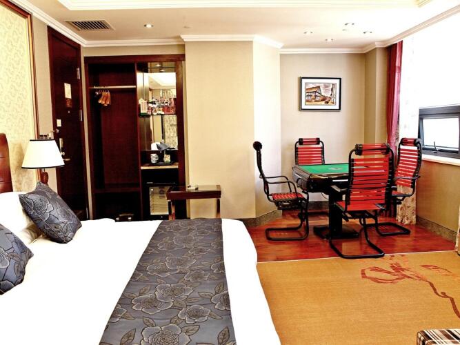 yijia chain hotel mingren branch