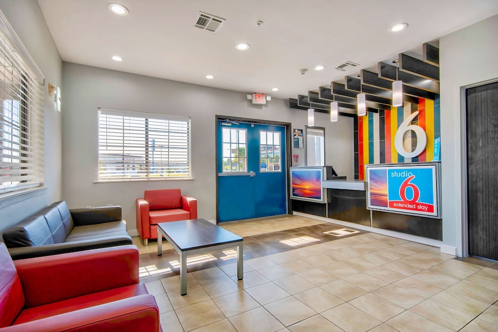 studio 6 port arthur tx se