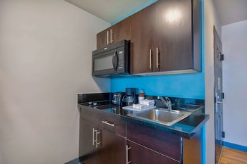 studio 6 port arthur tx se