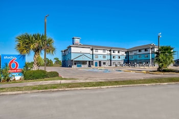 studio 6 port arthur tx se