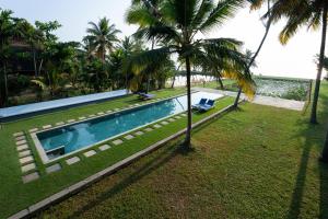 ama stays and trails pathiramanal villa alappuzha