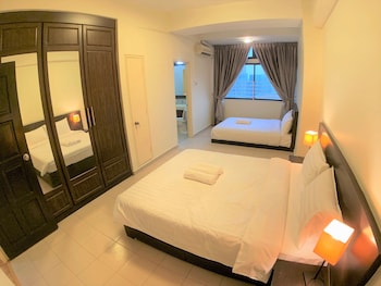 fahrenheit88 by sarahs lodge