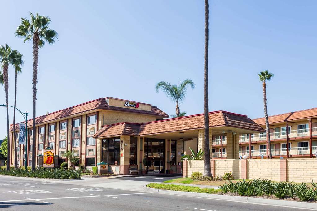 super 8 by wyndham anaheim disneyland drive