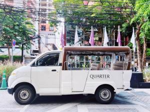 the quarter saladaeng by uhg