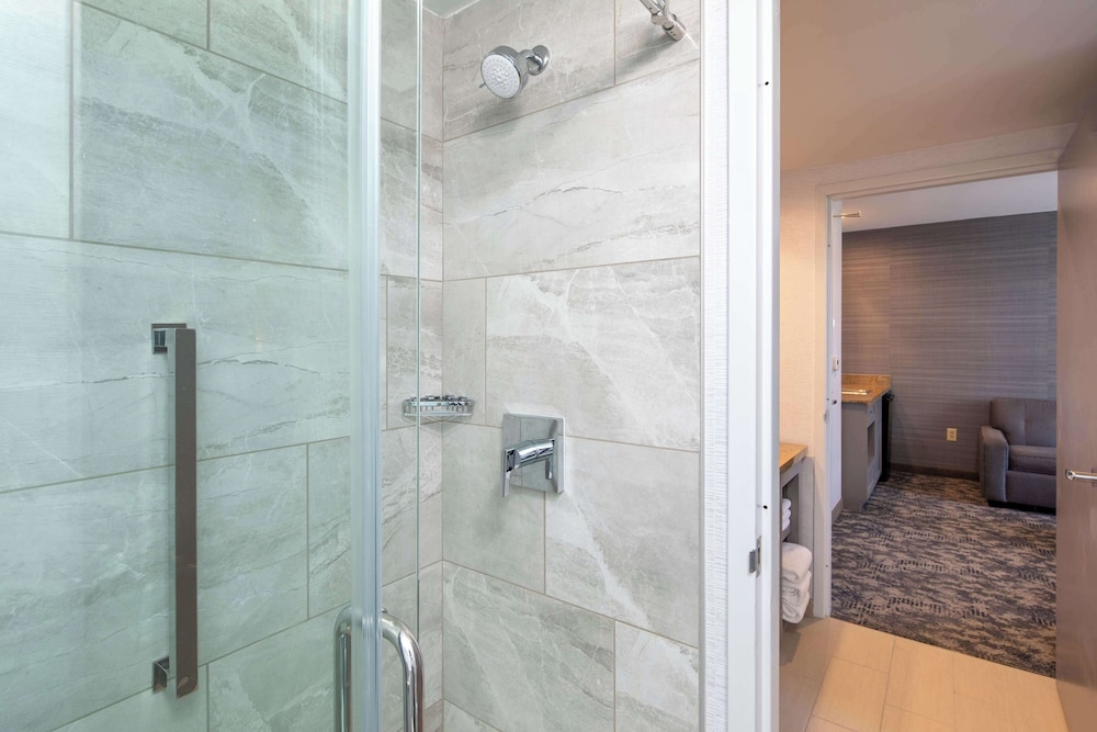 embassy suites by hilton portland maine